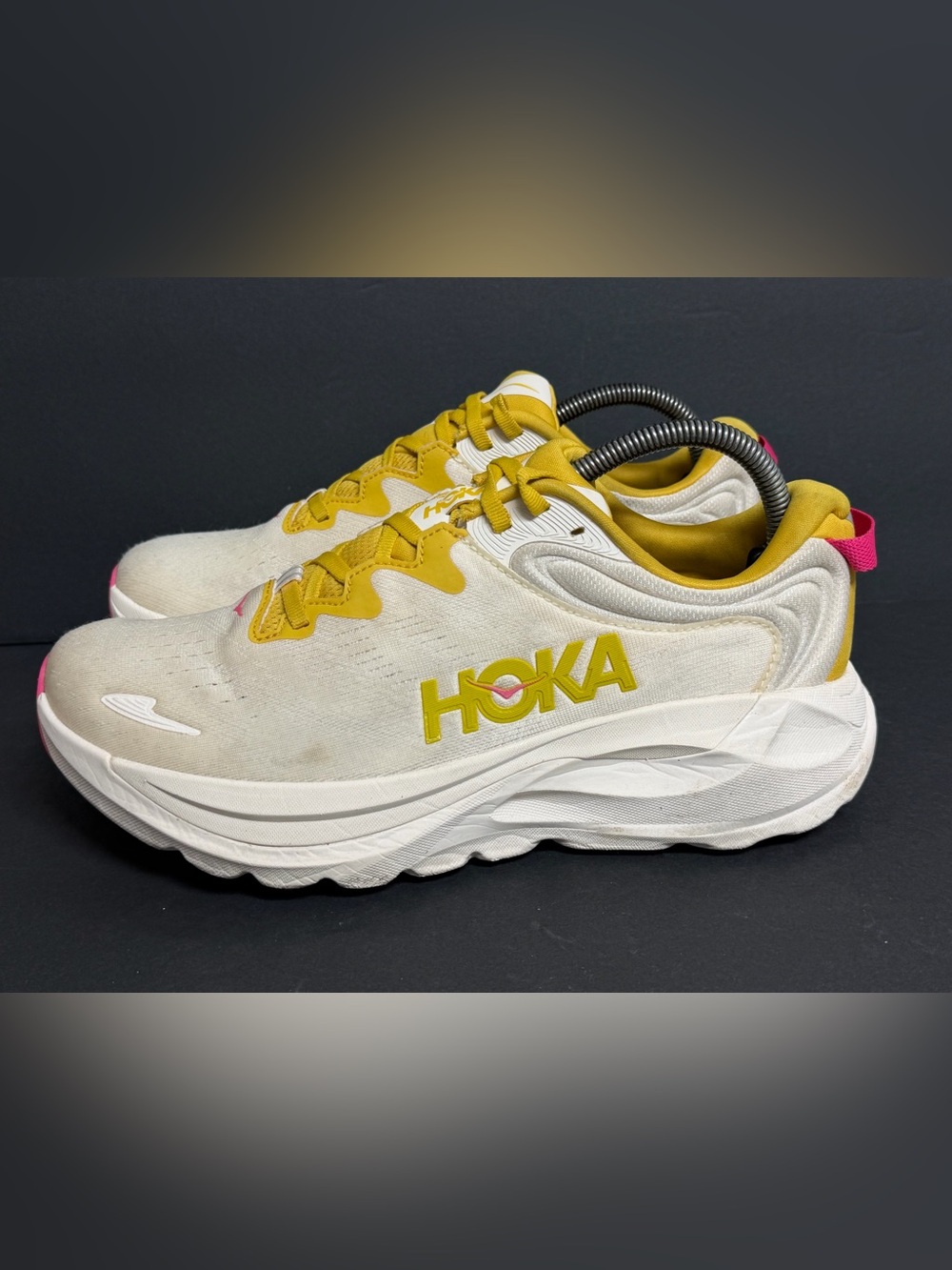 Hoka One One Gaviota 6 Women’s 9D WIDE Birch Yellow Athletic Shoes BARELY WORN